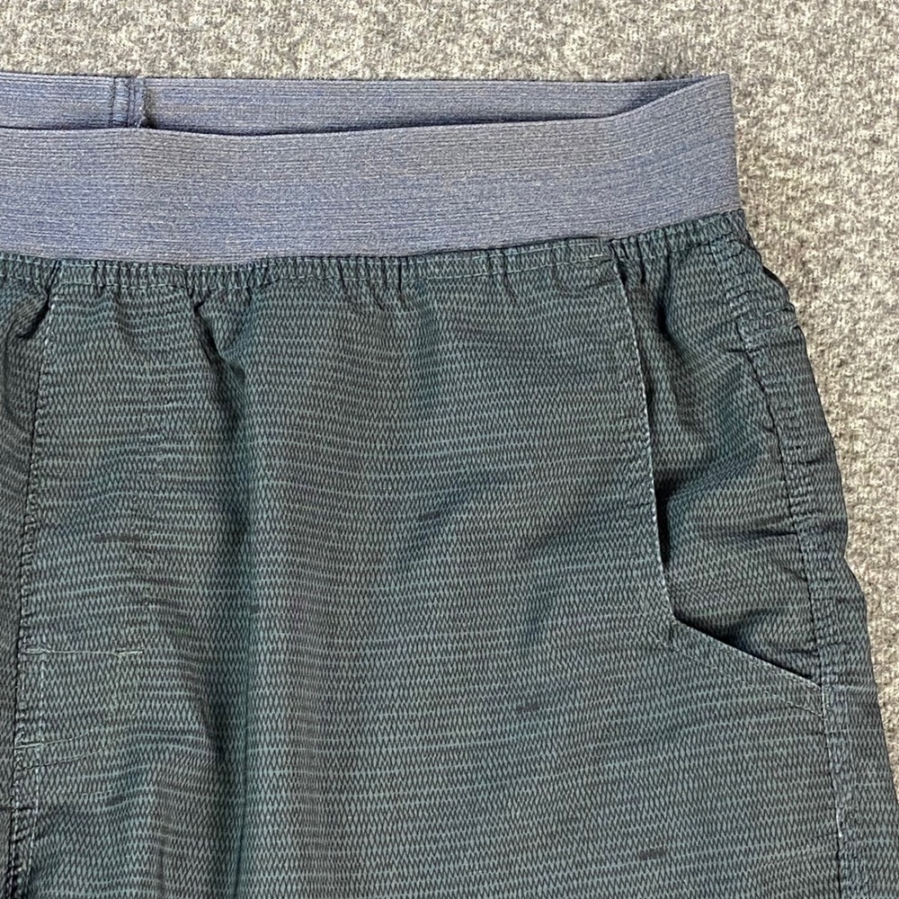 Prana Mens Shorts Size M Green Rust Colorblock Breathe Active Hiking Athletic - Picture 9 of 10